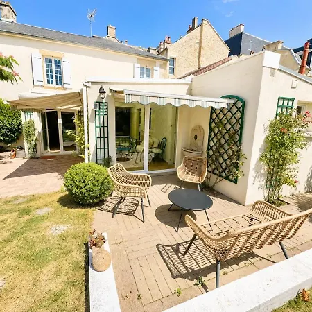 Les Bruyeres-maison De Famille-50m De La بيت للعطل *